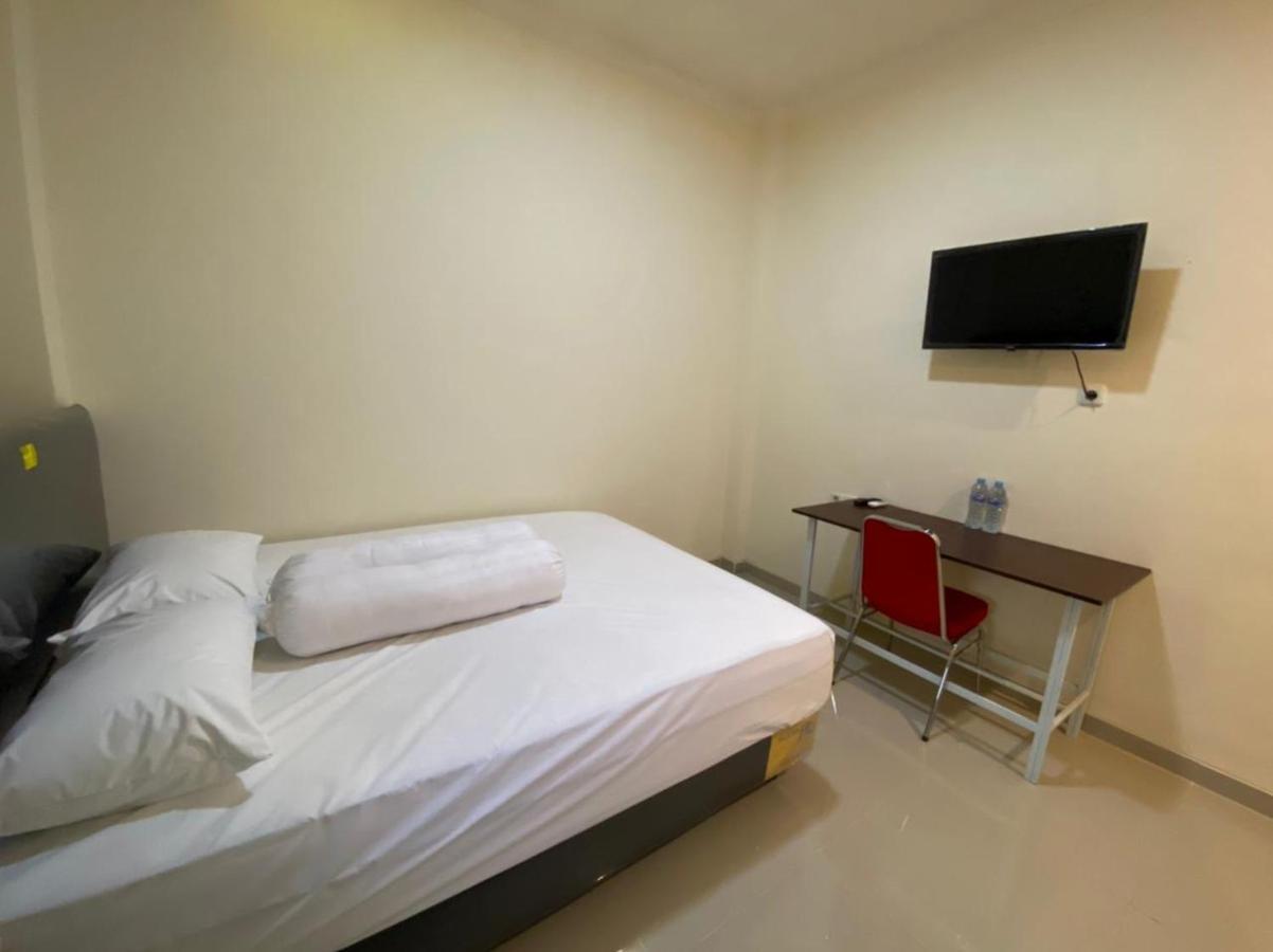 Mapala Guest House Makassar Redpartner Exteriör bild
